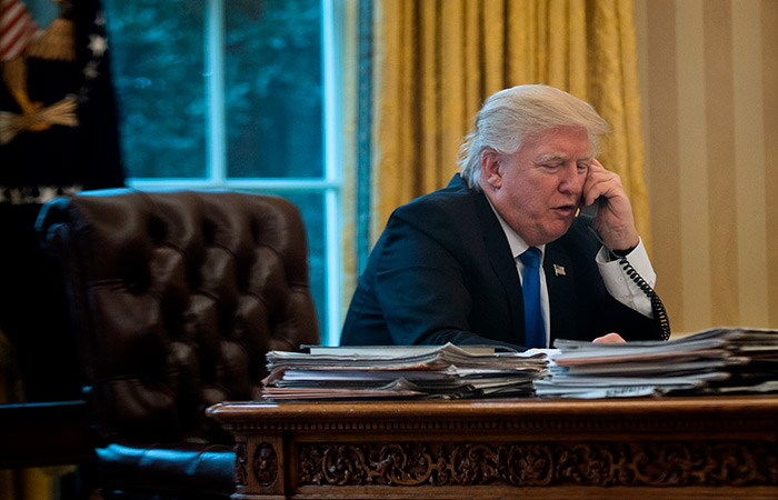 Путин и Трамп обсудили украинское урегулирование и ситуацию на Ближнем Востоке. Обобщение Путин и Трамп обсудили украинское урегулирование и ситуацию на Ближнем Востоке. Обобщение