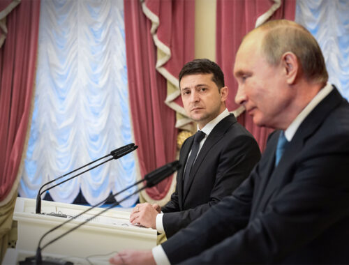 СМИ: Путин и Зеленский могут встретиться до конца августа и обсудить территориальные обмены