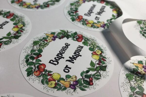 Преимущества использования наклеек с логотипом на заказ Преимущества использования наклеек с логотипом на заказ