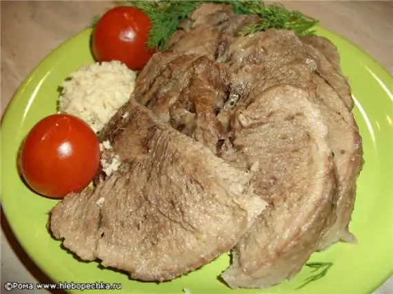 Язык говяжий отварной.