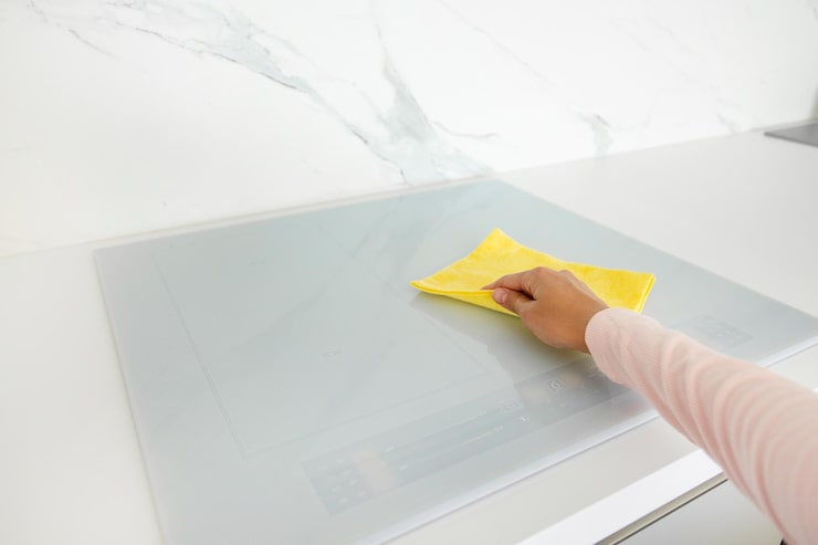 Оценка масштабов повреждения стеклянной панели