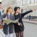 Как выбрать туристическую группу для поездки по городу